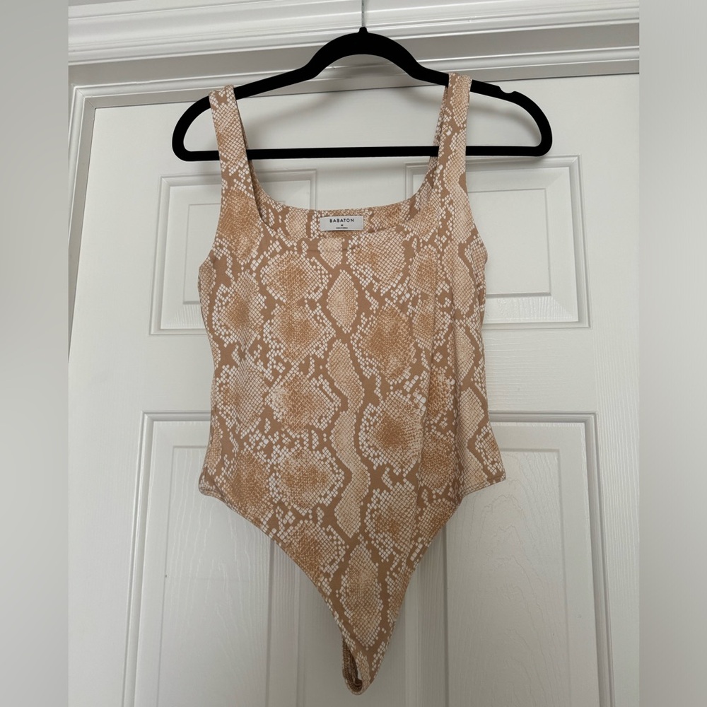 Aritzia babaton body suit never worn size M